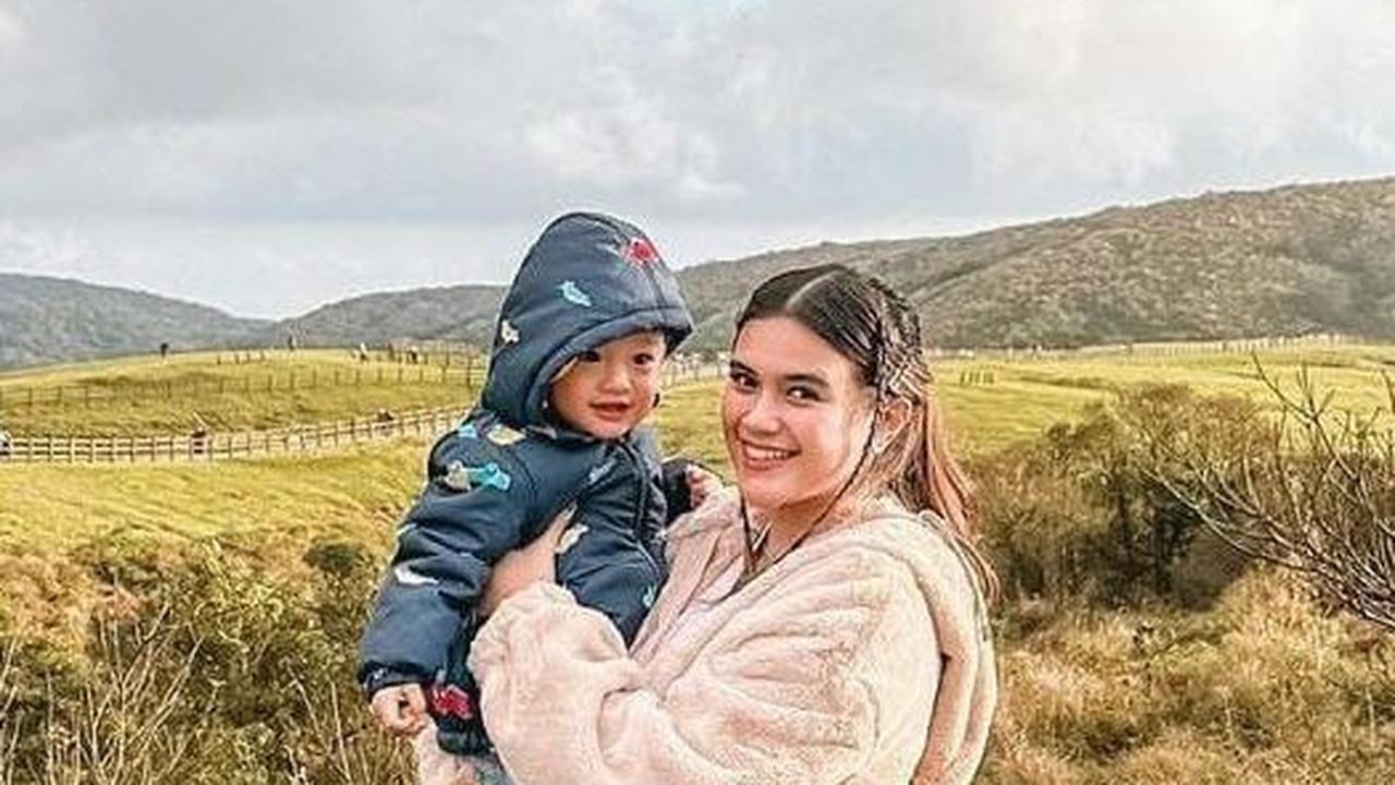 Disebut 'Baby JK', Potret Baby Anzel Anak Audi Marissa yang Ganteng dan Gayanya Modis Abis