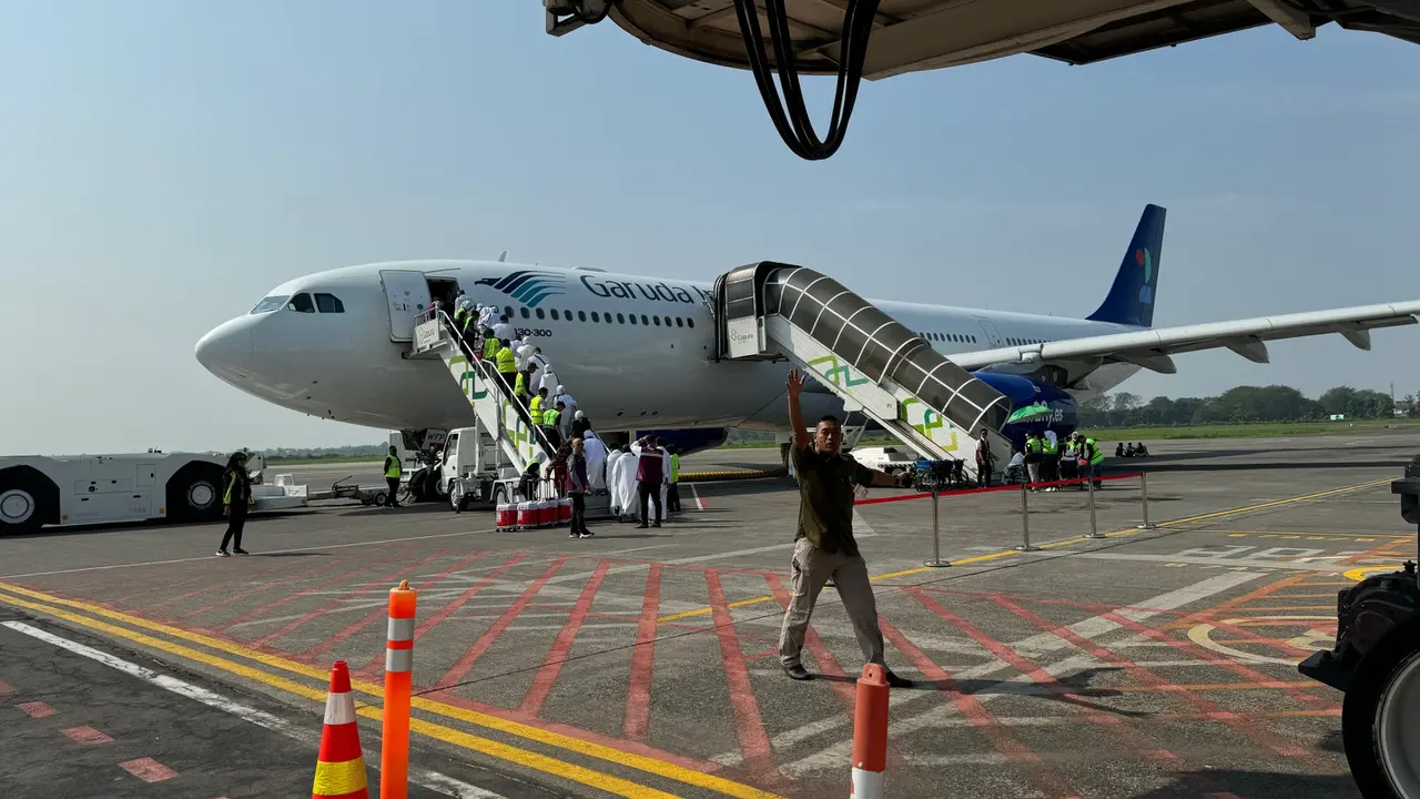 Pesawat Garuda Indonesia