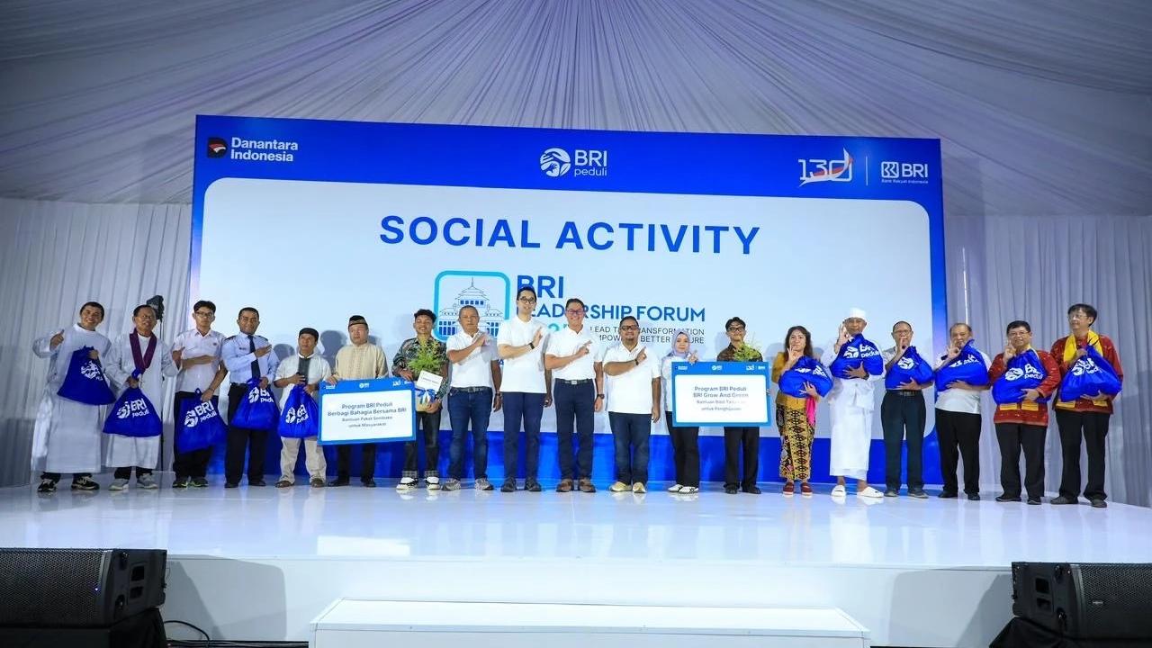 Program BRI Menanam – Grow & Green penanaman dan pemberian 3.000 bibit pohon produktif dan pohon keras di Kiara Artha Park, Bandung