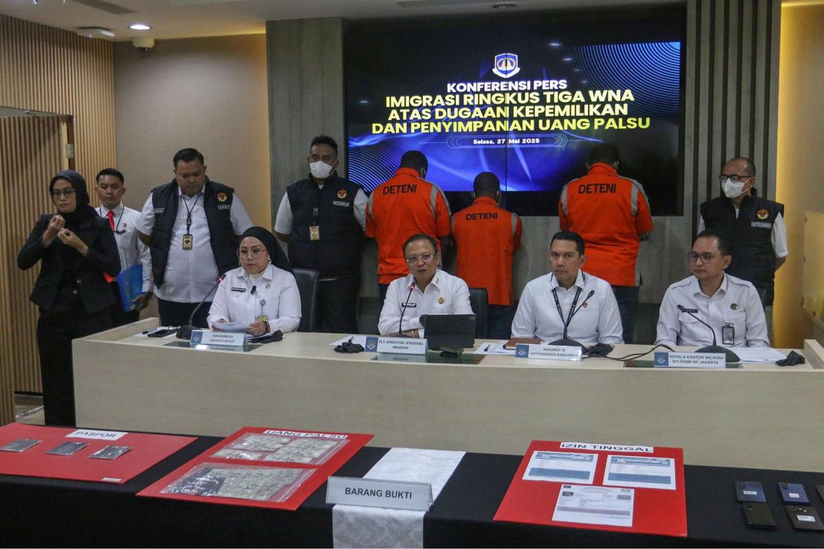 Tiga WNA ditangkap karena kasus uang palsu