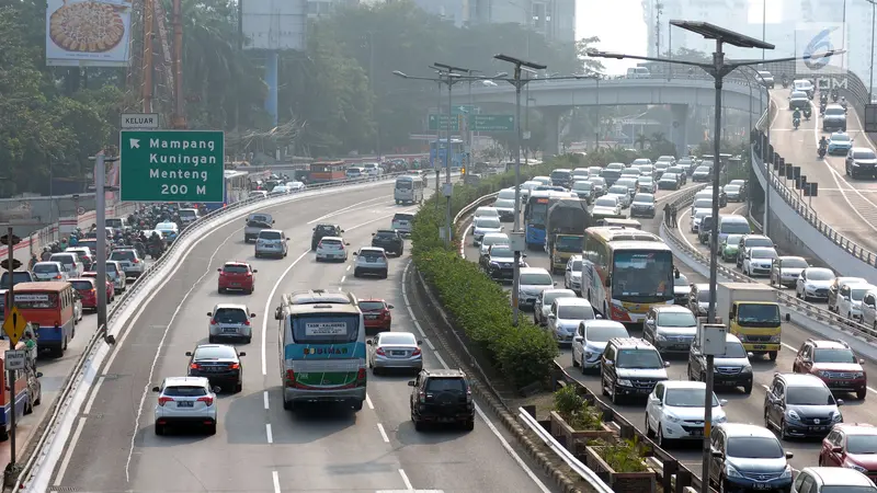 Pekan Terakhir Ramadan, Kendaraan Masih Padati Tol Dalam Kota