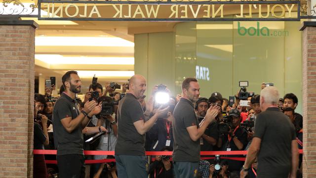 Liverpool Legends, LFC World, Bola.com