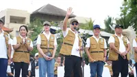 Bersih-bersih Pantai, Zulhas Ingatkan Kelestarian Lingkungan untuk Jaga Populasi Ikan Konsumsi