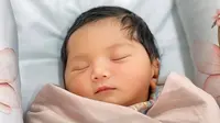 Foto Bayi Kiky Saputri yang Baru Lahir, Cantik dengan Nama Indah yang Penuh Makna