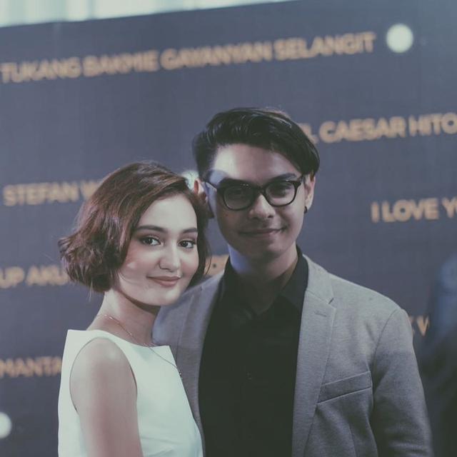 6 Momen Manis Adik Irish Bella dan Kekasih, Romantis