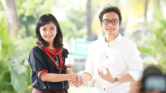 Produk Skincare Ini Bantu Pengrajin Tenun Dapatkan Kulit Sehat dan Terawat