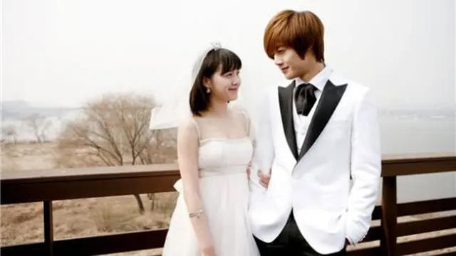 4 Tema Cinta Drama Korea yang Jadi Kenyataan