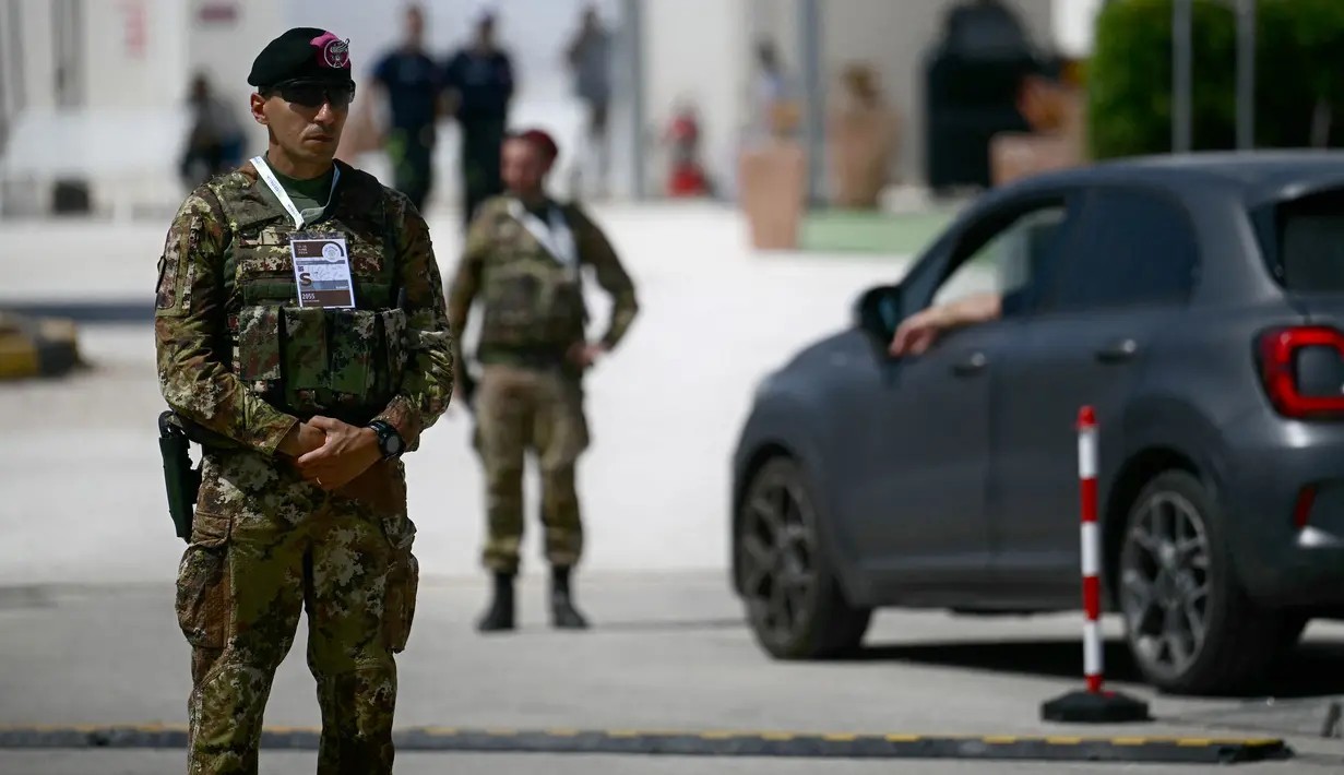 Dijadwalkan, Paus Fransiskus akan menghadiri KTT G7. (Filippo MONTEFORTE/AFP)