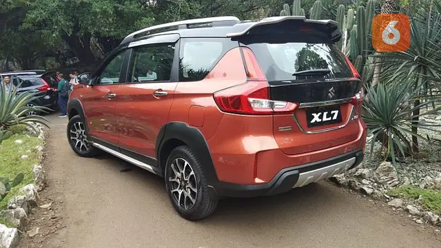 Suzuki XL7