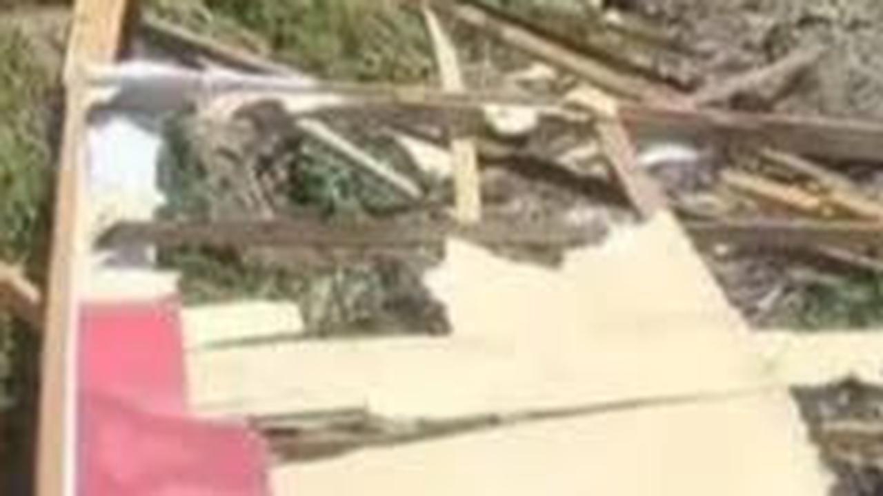 Kronologi Polisi Bakar Baliho Ganjar Usai Pesta Miras, Kini Jadi Tersangka