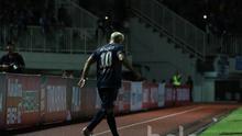 Selebrasi Striker Arema FC, Cristian Gonzales final Piala Presiden 2017 kontra Pusamania Borneo FC di Stadion Pakansari, Bogor. Minggu (12/3/2017). (Bola.com/Nicklas Hanoatubun)