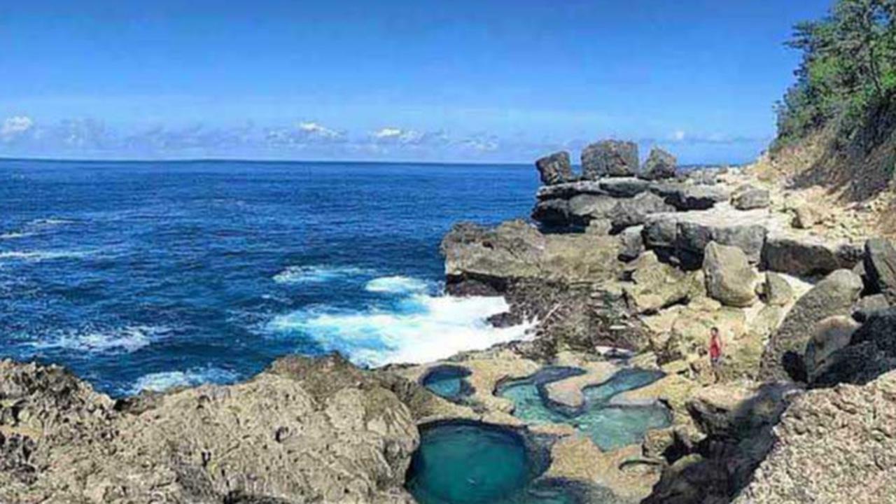 Eksotisme Pantai Kedung Tumpang Tulungagung, Ada Kolam Jernih Dikelilingi Karang hingga Mitos Tak Boleh Bawa Jeruk