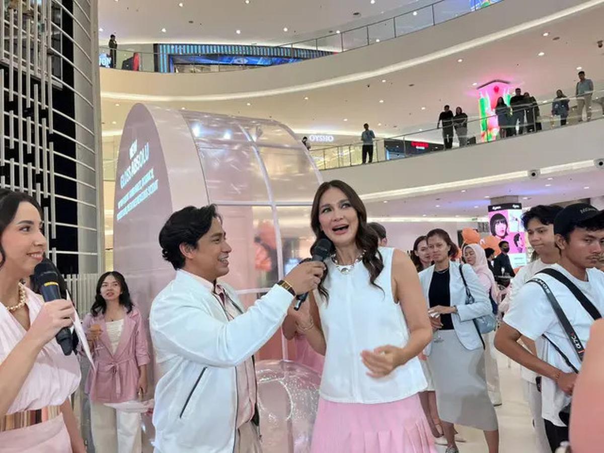 Luna Maya Klarifikasi Soal Isu Kehamilan Usai Menikah dengan Maxime Bouttier