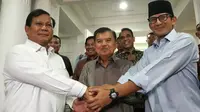 Wapres Jusuf Kalla menerima kedatangan pasangan bakal capres-cawapres Prabowo Subianto dan Sandiaga Uno. (Merdeka.com/Intan Umbari Prihatin)