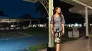 Dalam foto yang diunggah baru-baru ini di Instagram, terlihat keduanya berfoto bersama Raja Mangkunegara X, Bhre Cakrahutomo Wiro Sudjiwo. [@aaliyah.massaid].