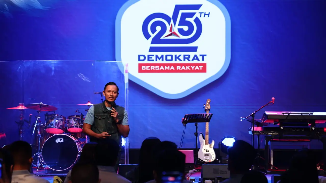 Ketua Umum Partai Demokrat Agus Harimurti Yudhoyono (AHY) membuka rangkaian peringatan HUT ke-25 Partai Demokrat melalui kegiatan kick off yang digelar di Senayan, Jakarta, Rabu (8/7) (Istimewa)