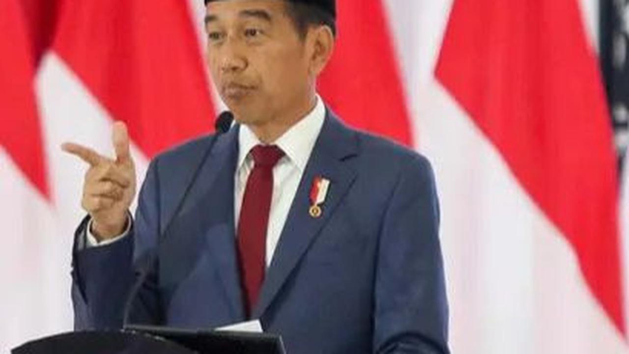 Presiden Joko Widodo atau Jokowi memimpin pembukaan Rapat Pimpinan TNI-Polri 2024 di Mabes TNI, Jakarta, Rabu (28/2/2024). Dalam momen tersebut, Jokowi mengingatkan TNI-Polri untuk mewaspadai perkembangan drone perang yang semakin canggih. Liputan6.com/He