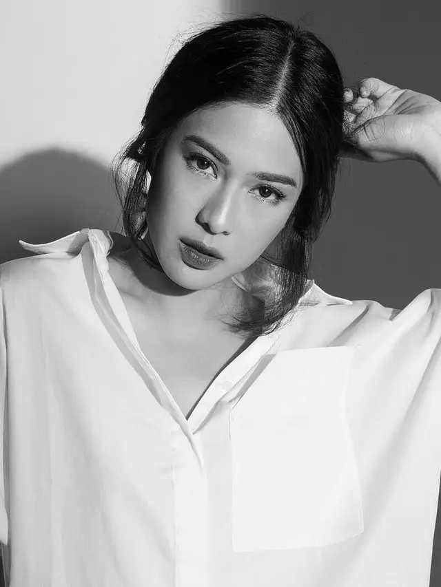 [Bintang] Dian Sastrowardoyo