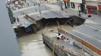 Sinkhole di Rideau Street, Ottawa (Twitter/Valerie Crew)