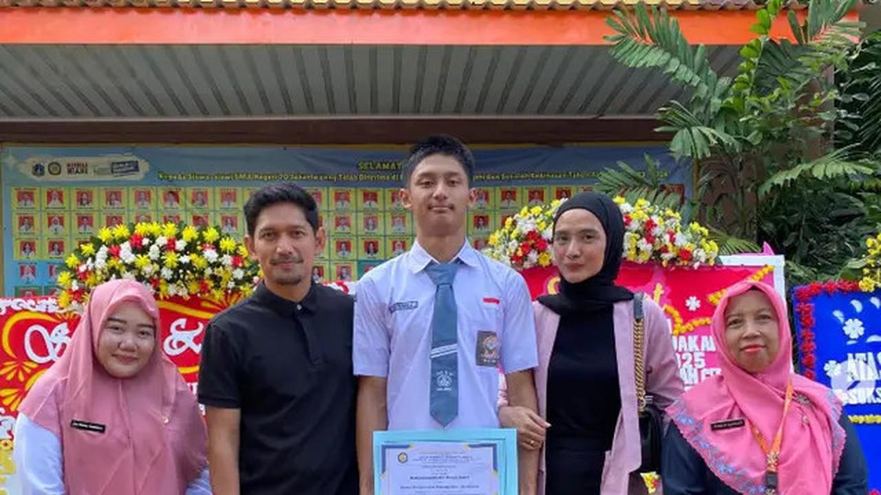 7 Potret Kebersamaan Ibnu Jamil dan Dhofin Maula, Bangga Sang Putra Lolos Akmil