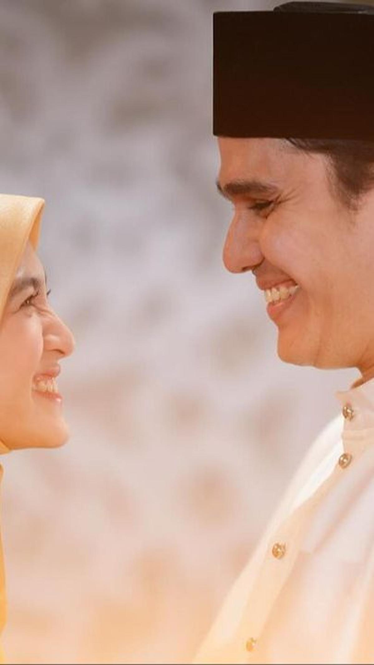 Keduanya berperan sebagai pasangan. Tampak chemisrty Cut Syifa dan Mischa begitu apik. Keduanya sukses berperan sebagai Gia dan Aslam.