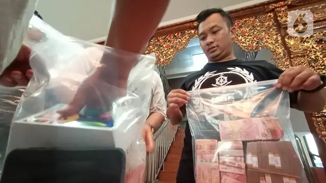 Polisi Bekuk Pembobol ATM di Semarang
