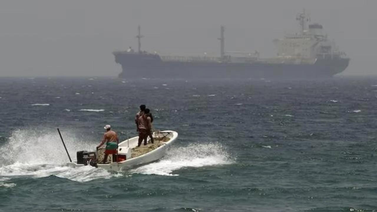Menlu Iran Sebut Selat Hormuz Tetap Terbuka Bagi Kapal Internasional, Kecuali AS dan Sekutunya Dilarang Masuk