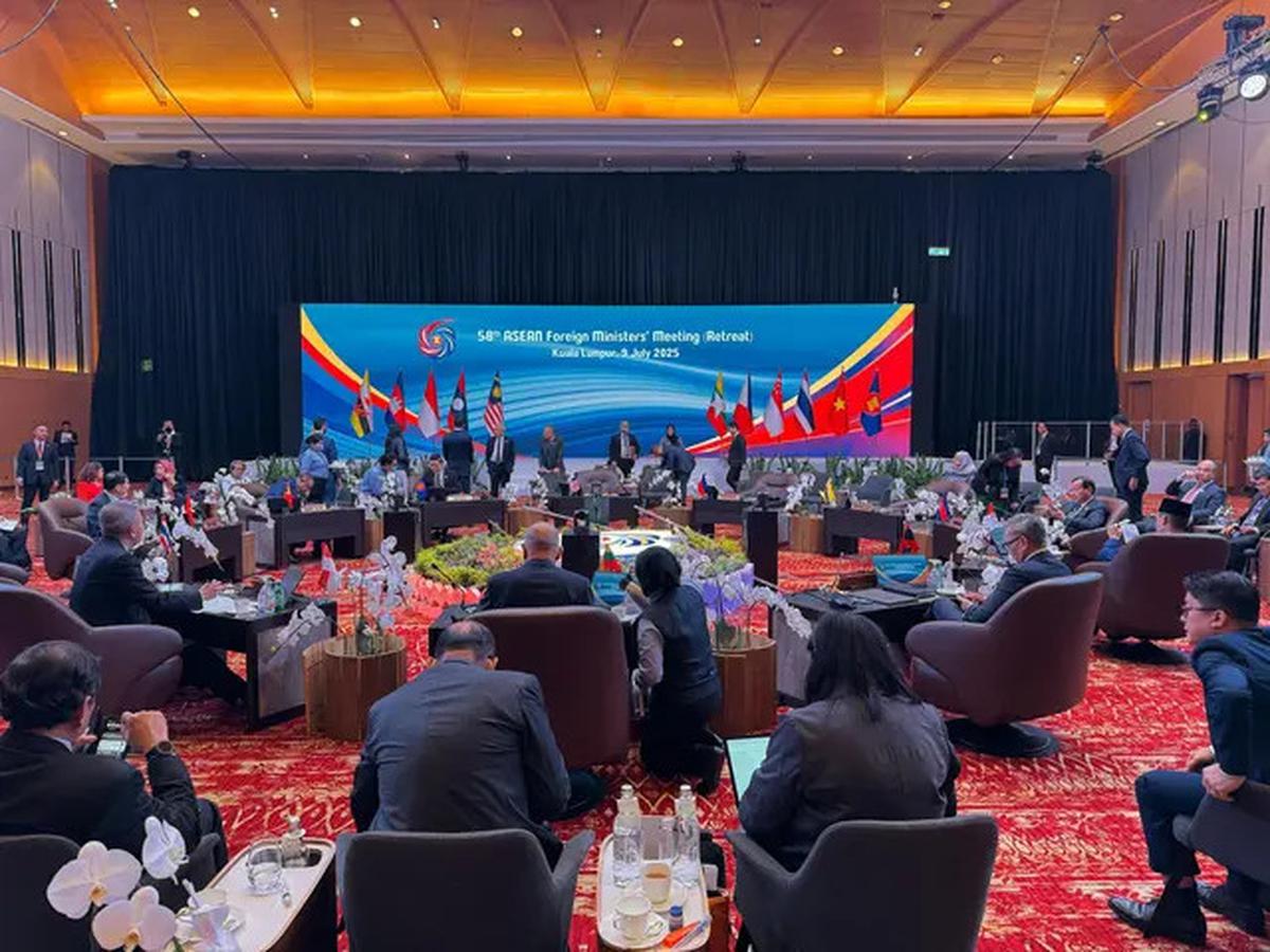 Menlu RI Desak ASEAN Satu Suara Tangani Krisis Myanmar dan Kejahatan Siber