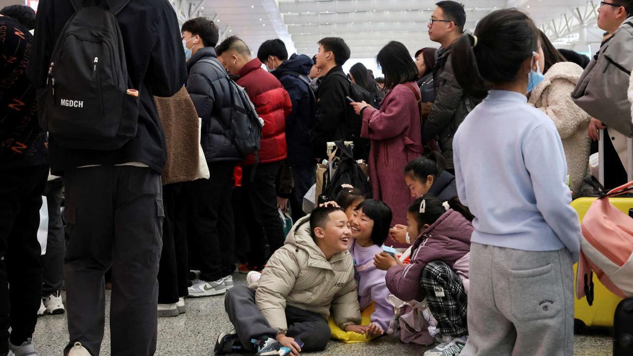 Mudik Imlek 2025 di China Tembus 9 Miliar Perjalanan