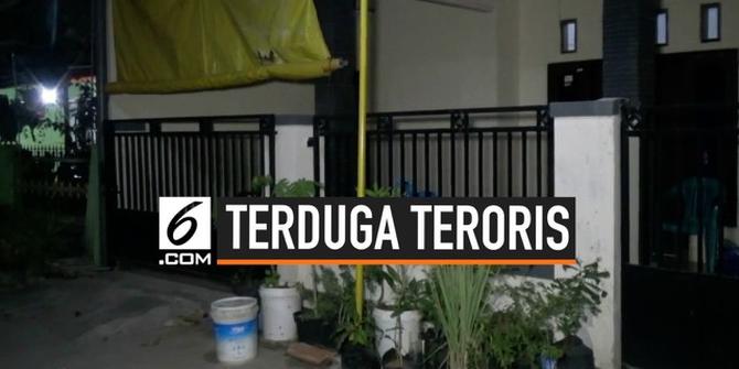 VIDEO: Densus 88 Tangkap Terduga Teroris di Ponorogo