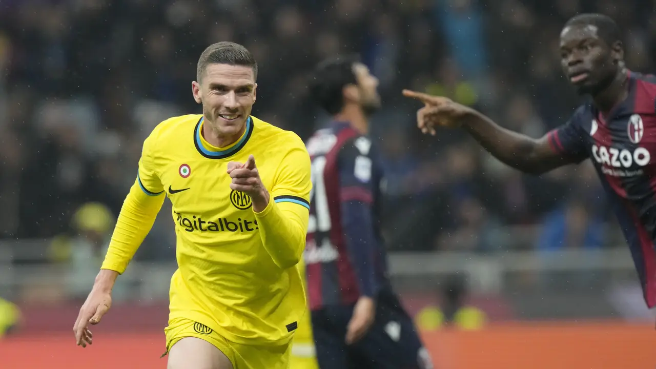 Selebrasi pemain Inter Milan saat melawan Bologna di Liga Italia 2022/2023