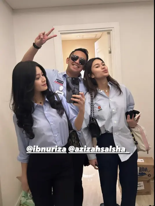 Azizah Salsha juga melengkapi gayanya dengan kalung yang jadi aksesori pemanis tampilannya. [Foto: Instagram/ Rachel Vennya]