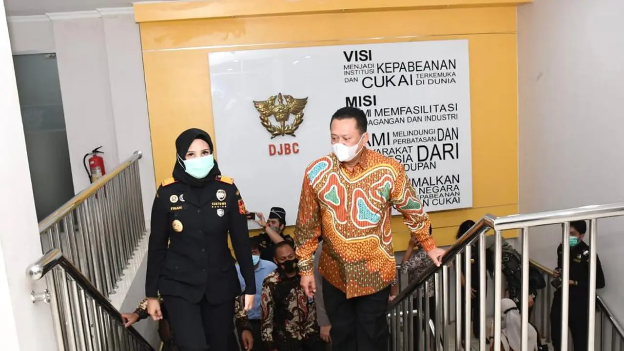 Bamsoet Kunjungi Bea Cukai Bandara Soekarno Hatta
