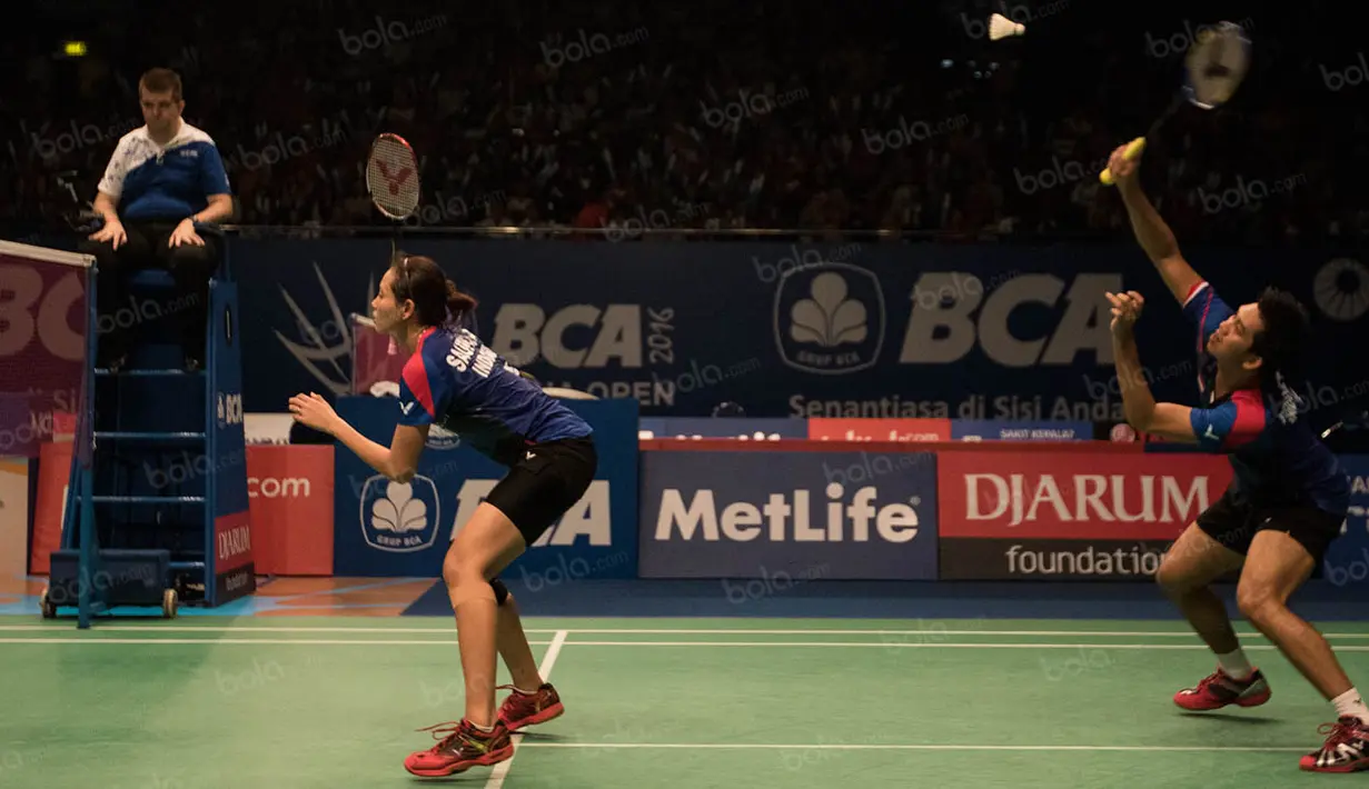 Ganda campuran Indonesia, Alfian Prasetya dan Annisa Saufika kalah 11-21, 21-10 dan 14-21 dari ganda campuran China, Zhang Nan dan Zhao Yunlei. (Bola.com/Vitalis Yogi Trisna)