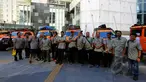 Peserta Indonesia Off Road Expedition-Java 2015 saat foto bersama di Epicentrum, Kuningan, Jakarta, Jumat (6/2/2015). (Liputan6.com/Johan Tallo)