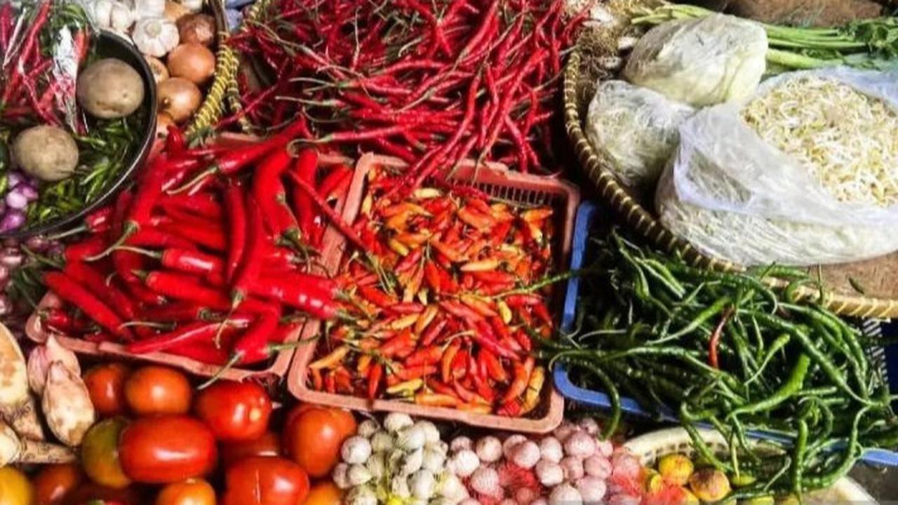 Harga Cabai Rawit Merah Makin Pedas, Hari Ini Dijual Rp118.000 per Kilogram