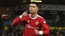 Cristiano Ronaldo bisa dibilang sebagai pemain terbaik sepanjang masa. Meski telah berumur 37 tahun, ia masih mampu tampil menawan pada tahun ini. Berikut 5 momen terbaik Cristiano Ronaldo di tahun 2021. (AFP/Daniel Leal)