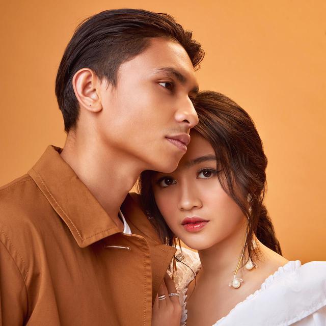 Rheno Poetiray & Febby Rastanty. (Musica Studios)