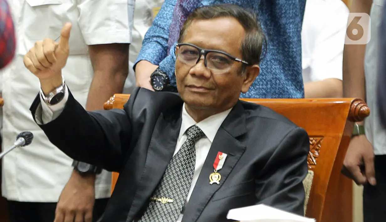 <p>Mahfud hadir dalam posisinya sebagai Ketua Komite Pencegahan Tindak Pidana Pencucian Uang (TPPU) dan Sri Mulyani sebagai anggota. (Liputan6.com/Faizal Fanani)</p>