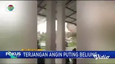 Simak informasi dalam Fokus Pagi (16/12) dengan topik-topik pilihan sebagai berikut, Kecelakaan Maut di Tol Cipali, 12 Tewas, Angin Puting Beliung Rusak Puluhan Rumah, Lapak Barang Bekas Terbakar, Penyerangan Terhadap Pondok Pesantren.