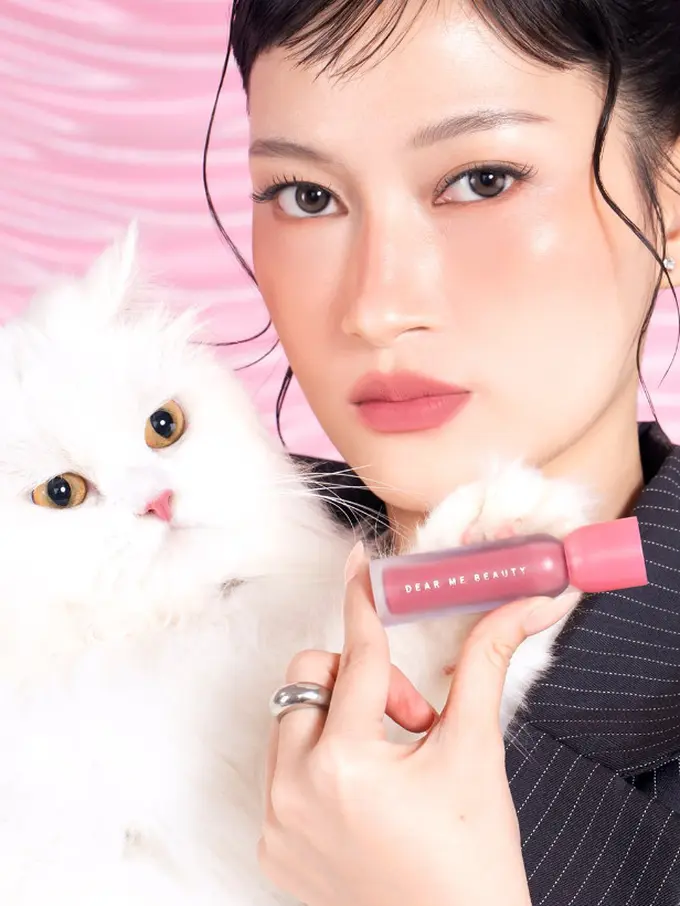 Lip Matte Selembut Paw Kucing? Ini Inovasi Baru yang Bikin Bibir Tetap Nyaman