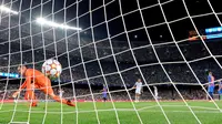 Barcelona keok 0-3 dari Bayern Munchen pada pertandingan perdana fase grup E di Camp Nou, Rabu (15/9/2021). (AFP/Luis Gene)