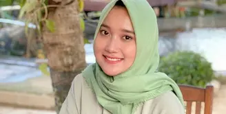 Bagi pecinta musik dangdut, mungkin sudah tidak asing dengan nama Yeni Inka. Tidak hanya berparas cantik, tapi juga memiliki suara merdu. Penyanyi asal Blora itu juga menorehkan banyak prestasi. Inka menduduki peringkat teratas di dalam daftar Most Streamed Artists di YouTube Indonesia dengan total lebih dari 1 miliar views. [Instagram/yeniinka]