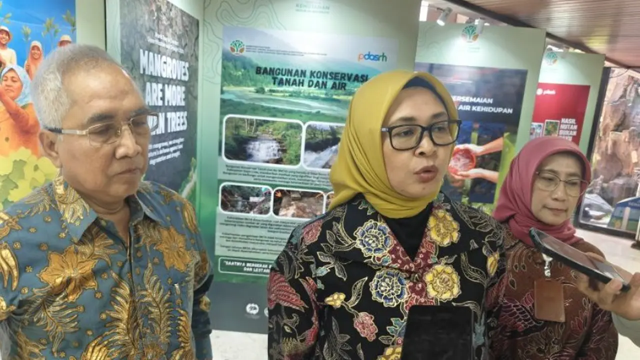 Dirjen Pengelolaan Daerah Aliran Sungai dan Rehabilitasi Hutan Kementerian Kehutanan Dyah Murtiningsih.