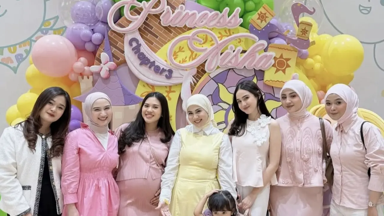Geng Mamayu Hadir di Pesta Ulang Tahun Putri Kesha Ratuliu. [@kesharatuliu05]