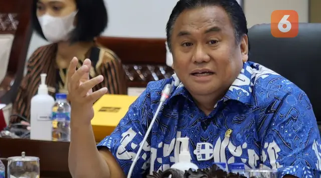Rachmat Gobel Meninggal Dunia