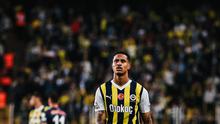 Jayden Oosterwolde saat ini bermain untuk Fenerbahce (Instagram/jaydenoosterwolde)