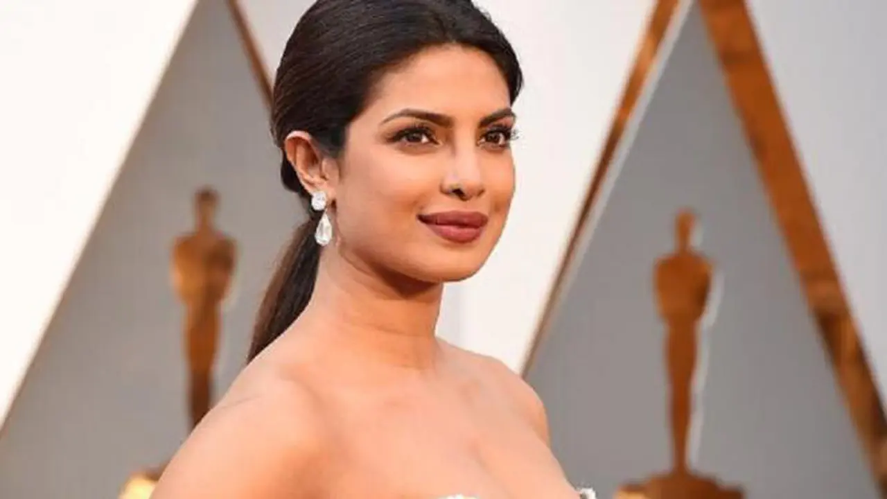 Oscar Perkenalkan Priyanka Chopra Sebagai Artis Besar Bollywood
