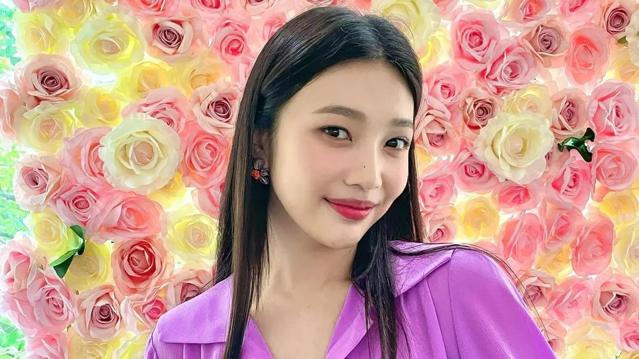 Joy Red Velvet