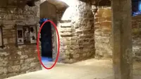 Penampakan Hantu Lady of Rufford Tertangkap Kamera iPod Touch?